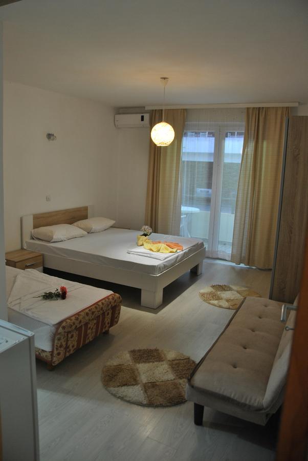 Haamel Apartment Улцинь Экстерьер фото